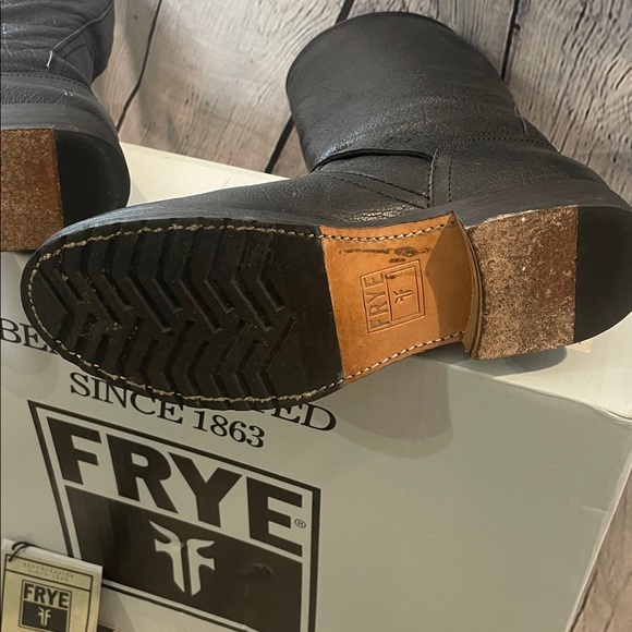 Frye Black Leather Boots Size 7.5 Excellent Condition - Picture 9 of 15